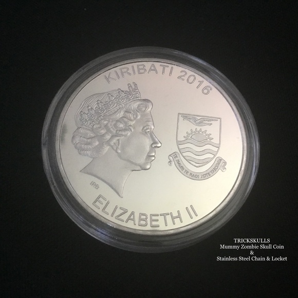 Mummy Zombie Enamel Coin in Stainless Locket & Custom Size Wheat Link Chain - Picture 4 of 10